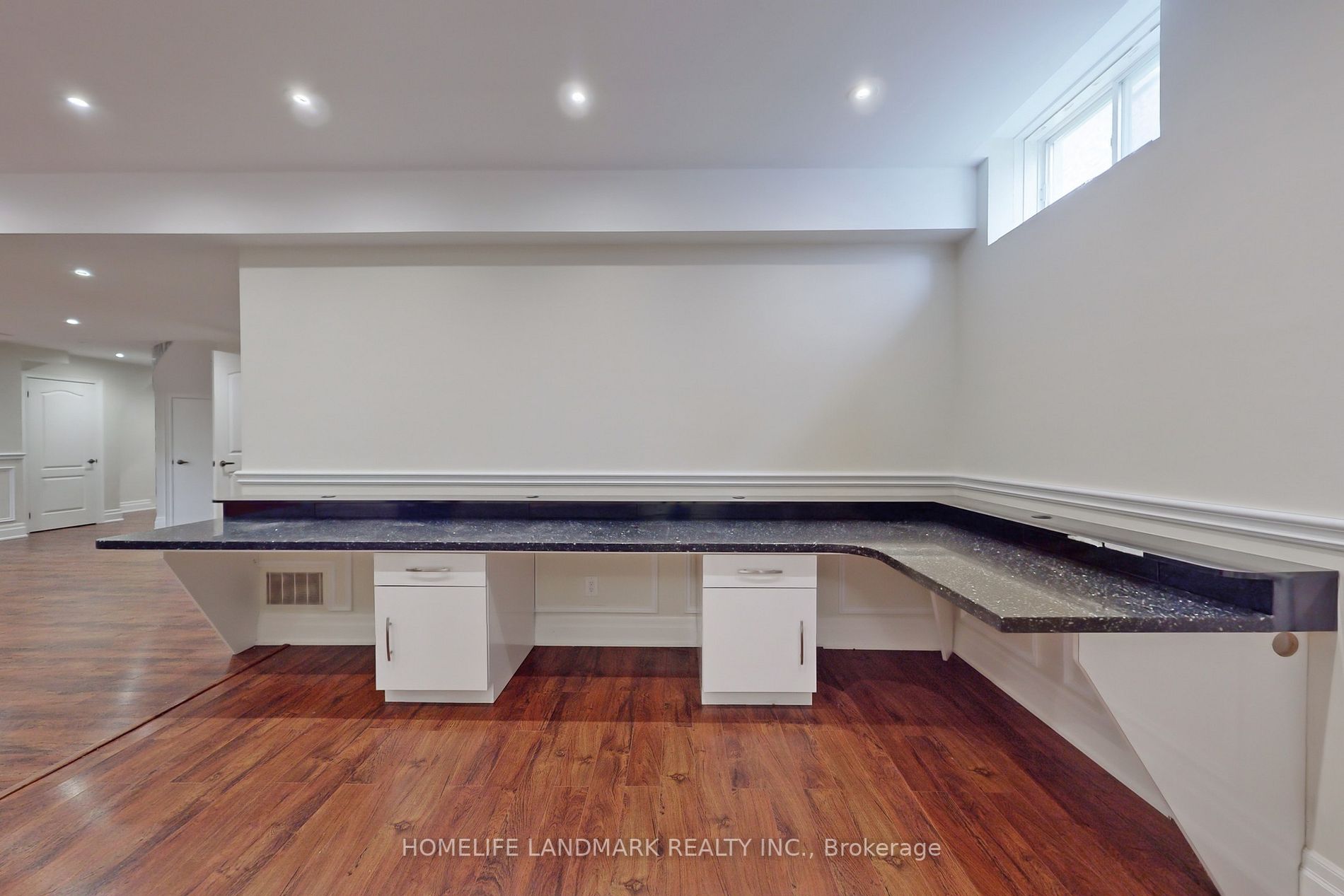 53 Carisbrooke Circ