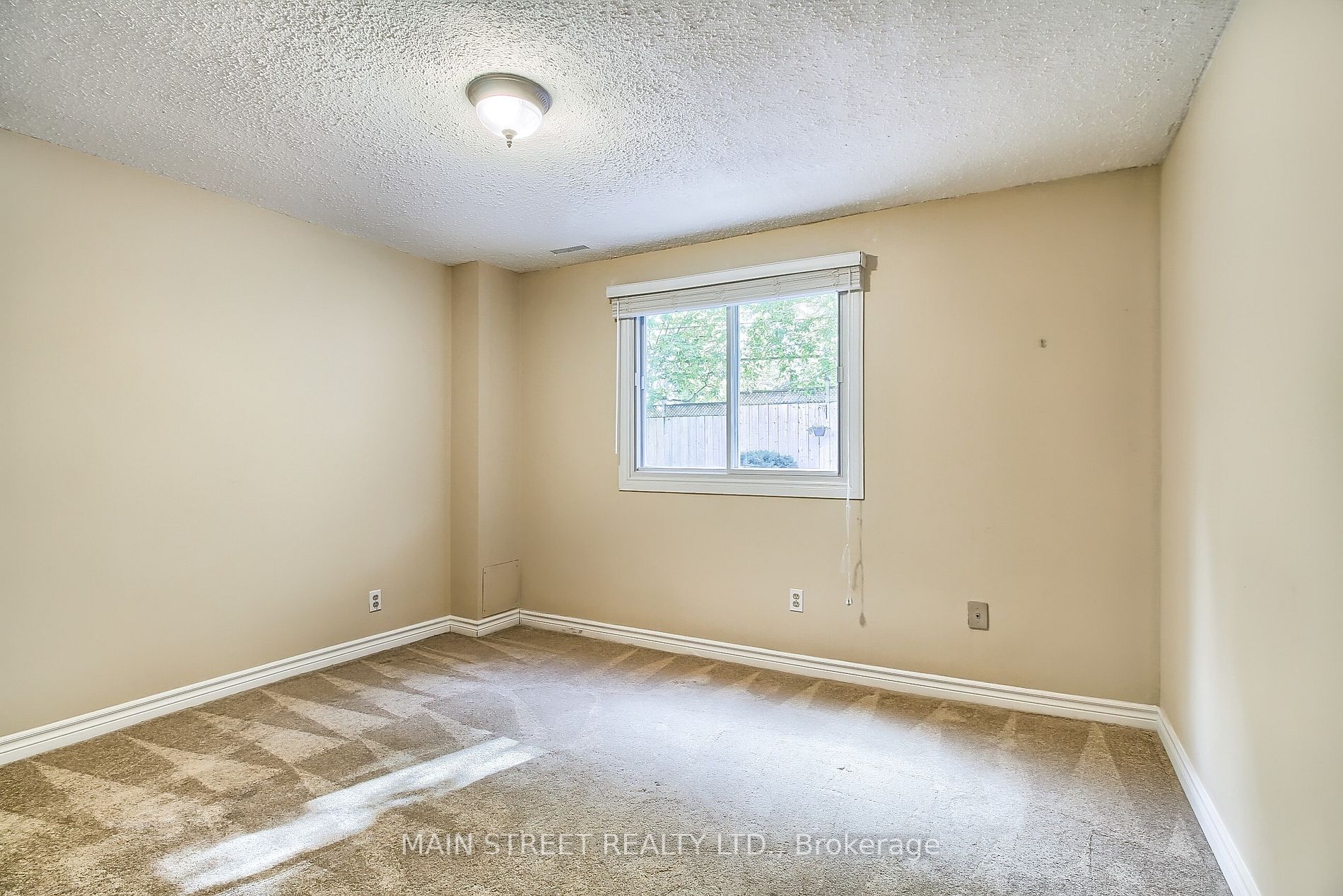 64 Cardinal Cres