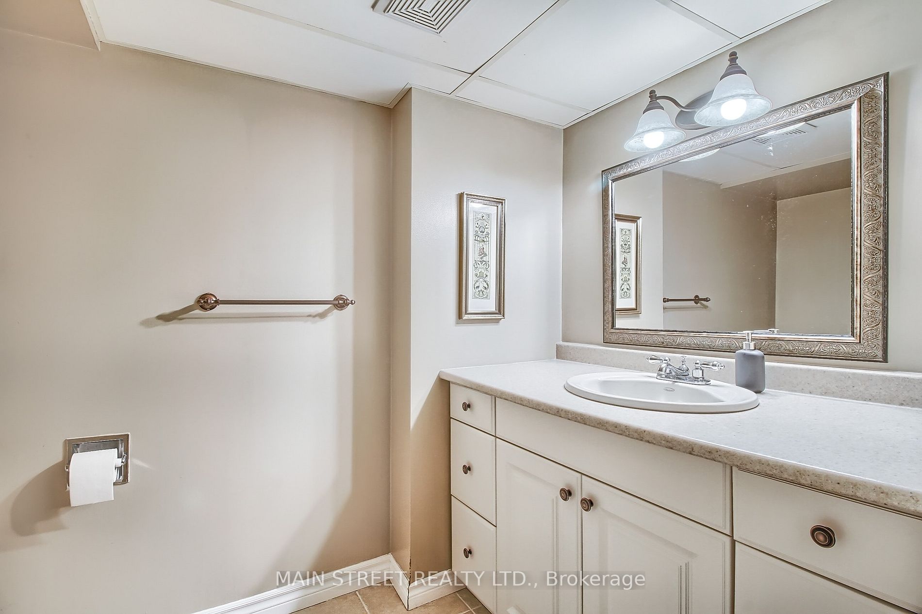 64 Cardinal Cres