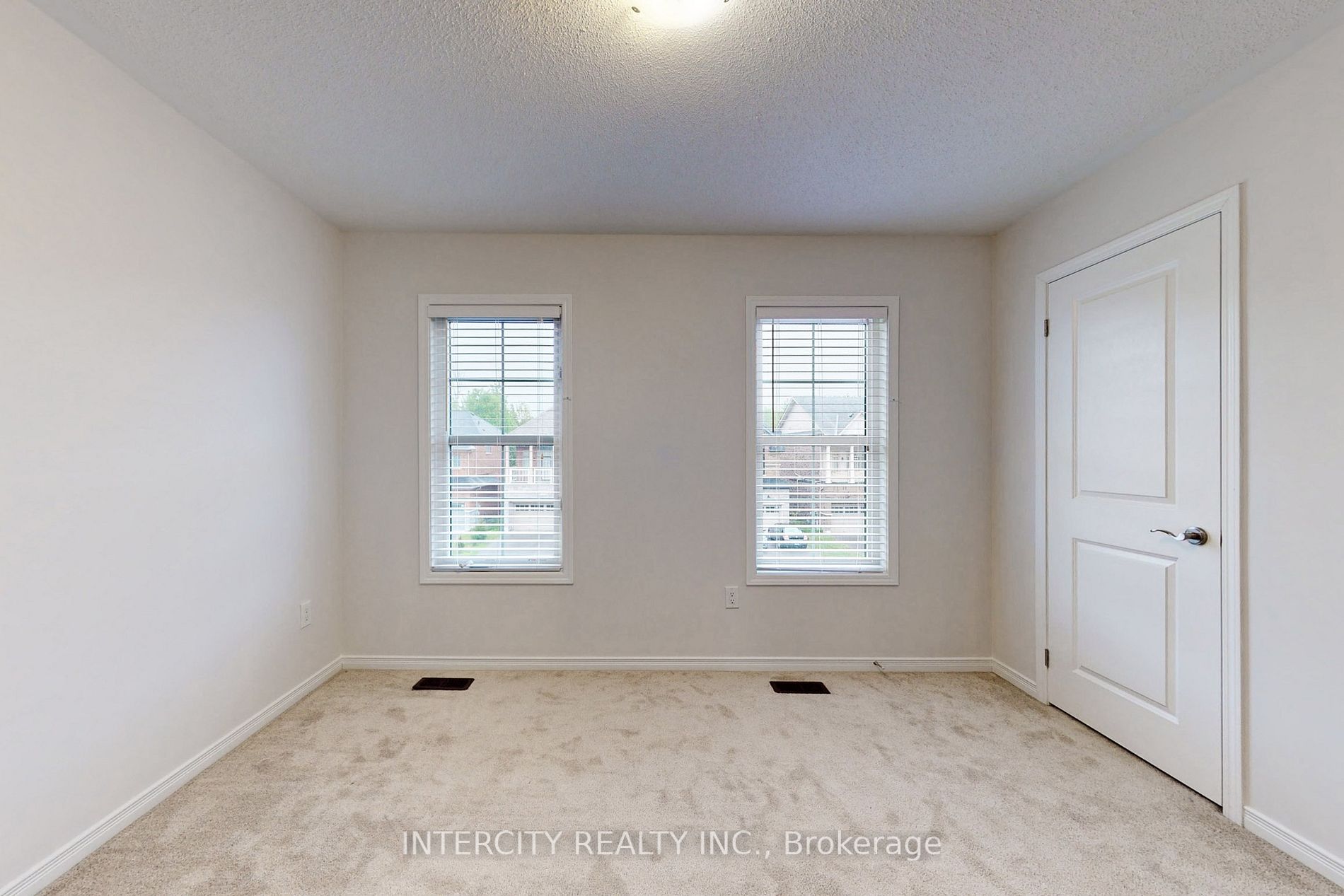 1017 Abram Crt