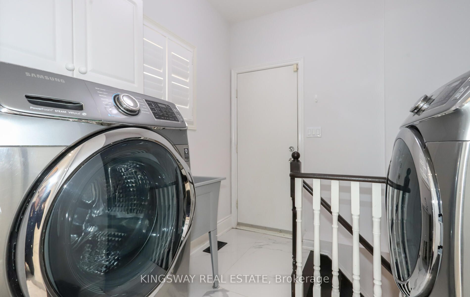 33 Campania Crt