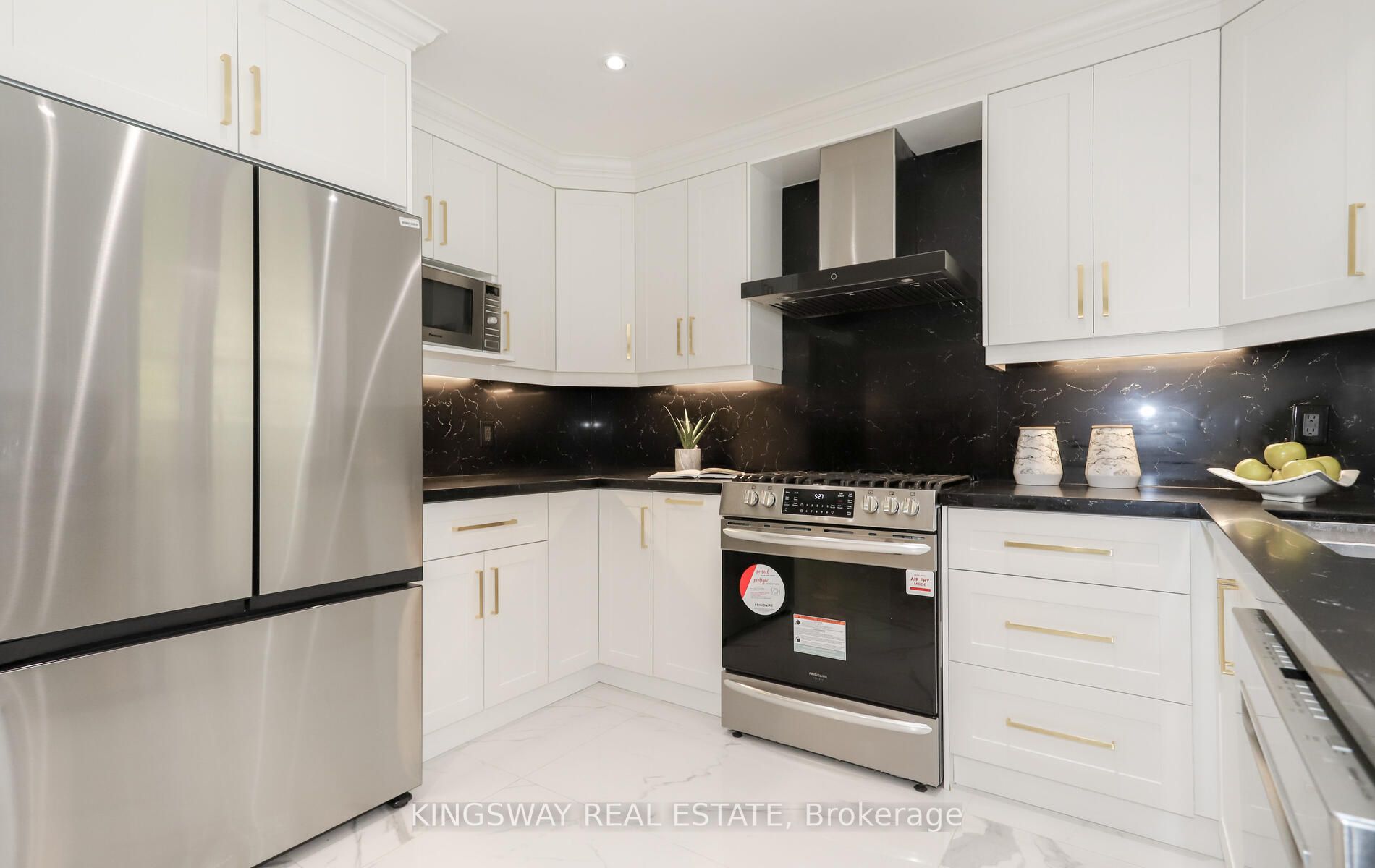 33 Campania Crt