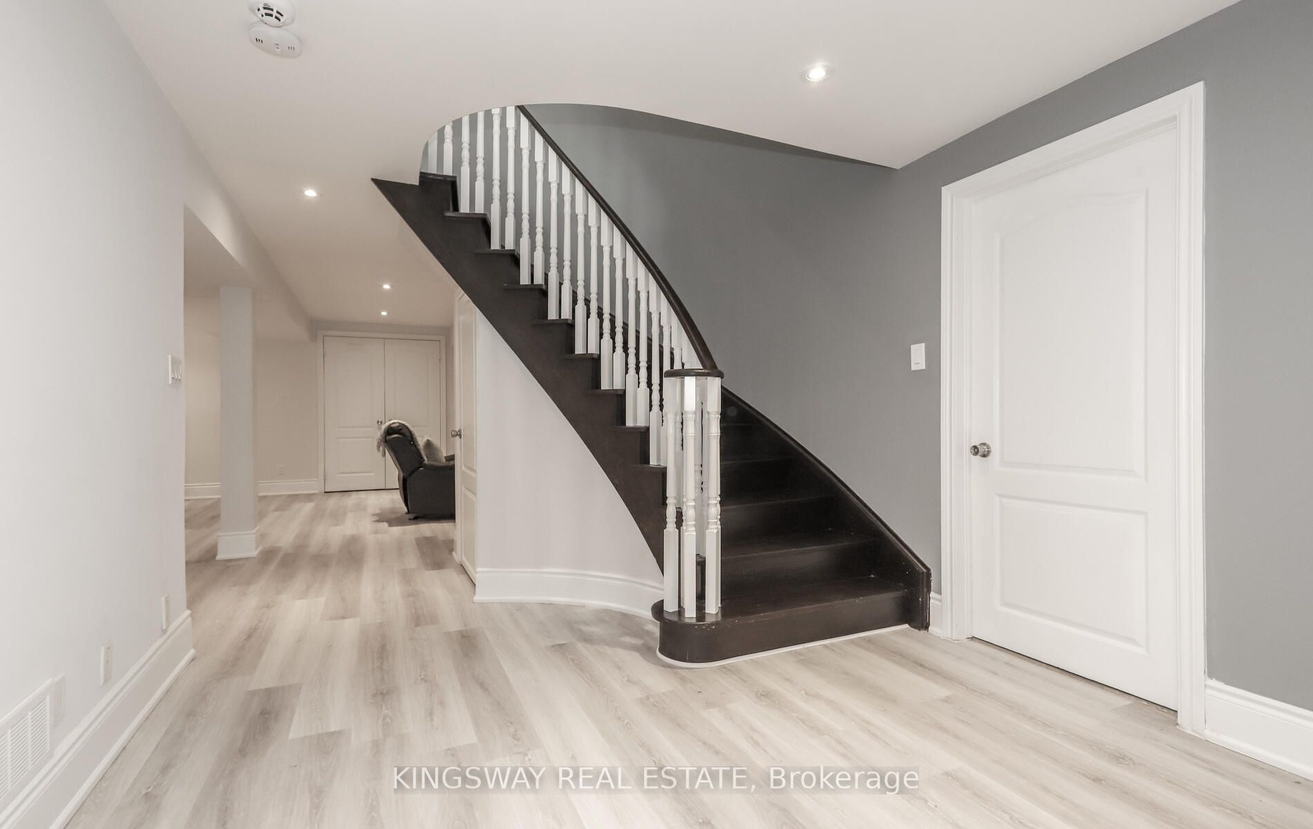 33 Campania Crt