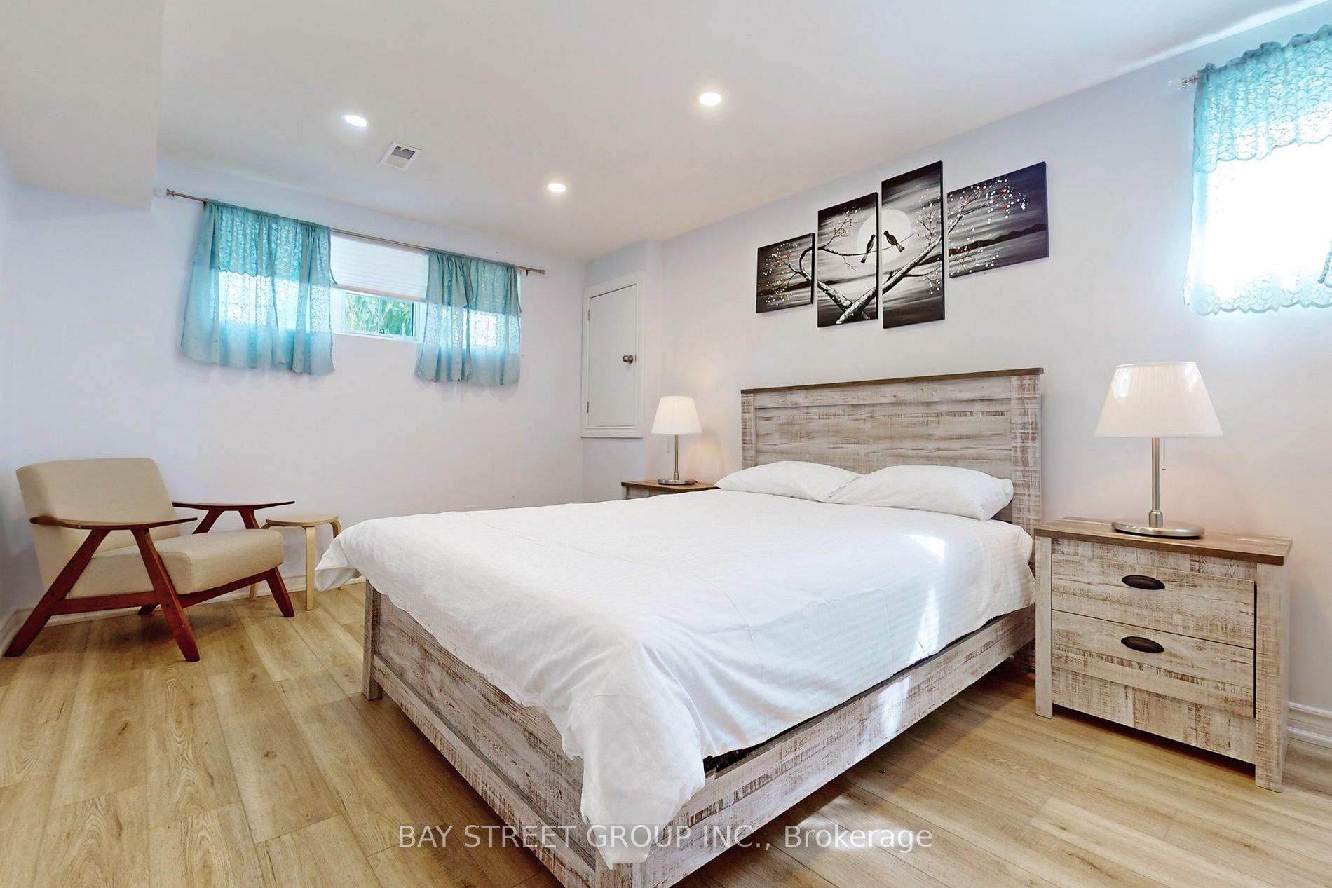 80 Moores Beach Road