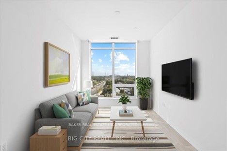 8868 Yonge St, #820E