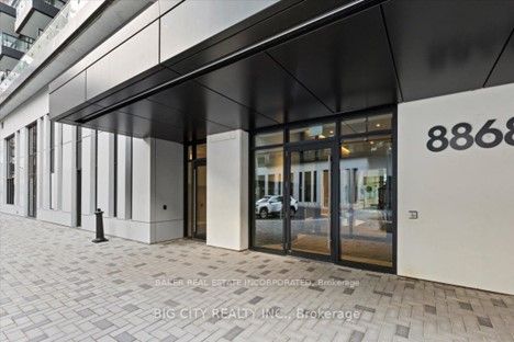 8868 Yonge St, #820E