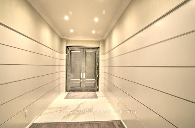 22 Bayview Crt S
