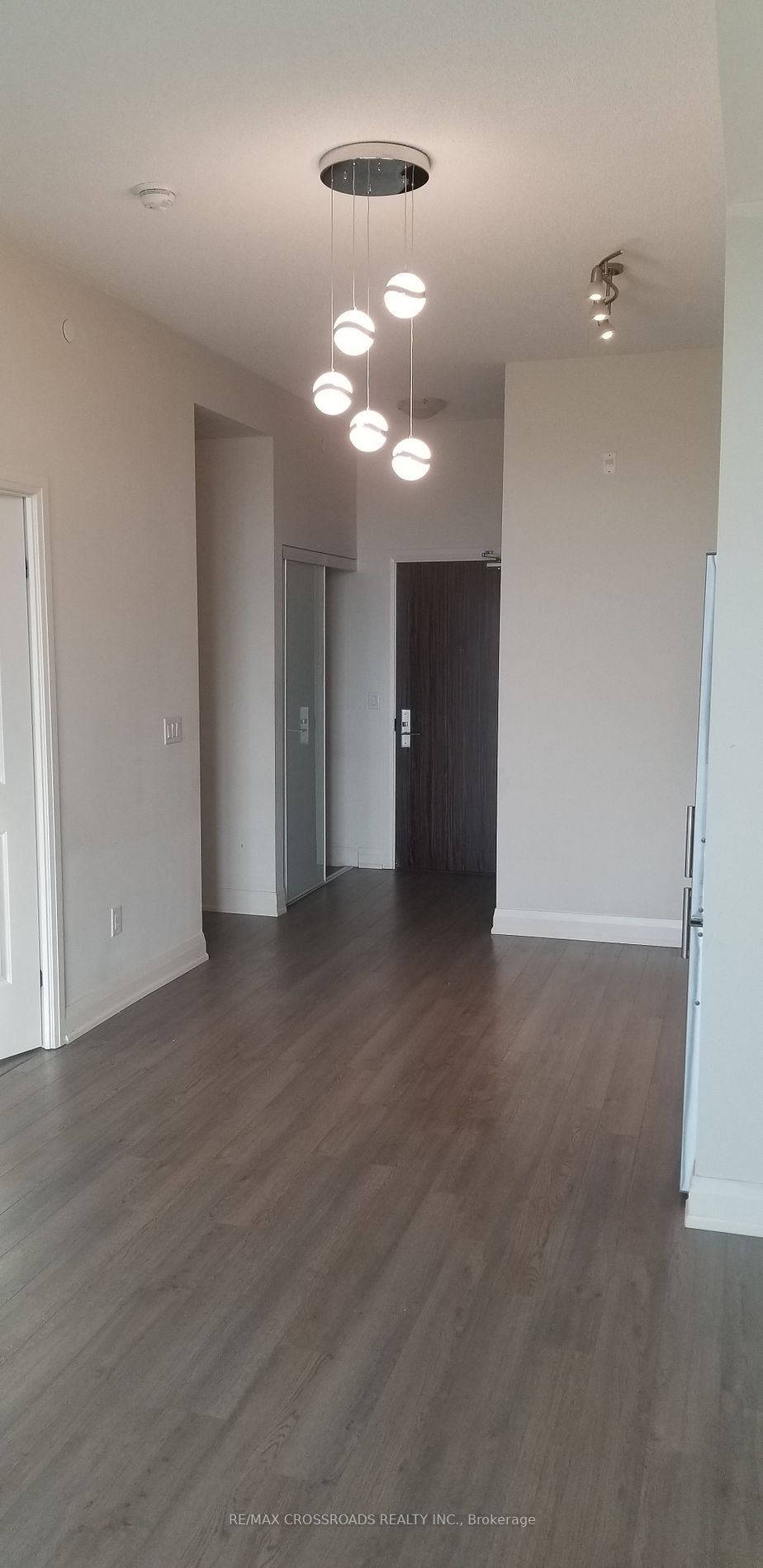 8763 Bayview Ave, #613