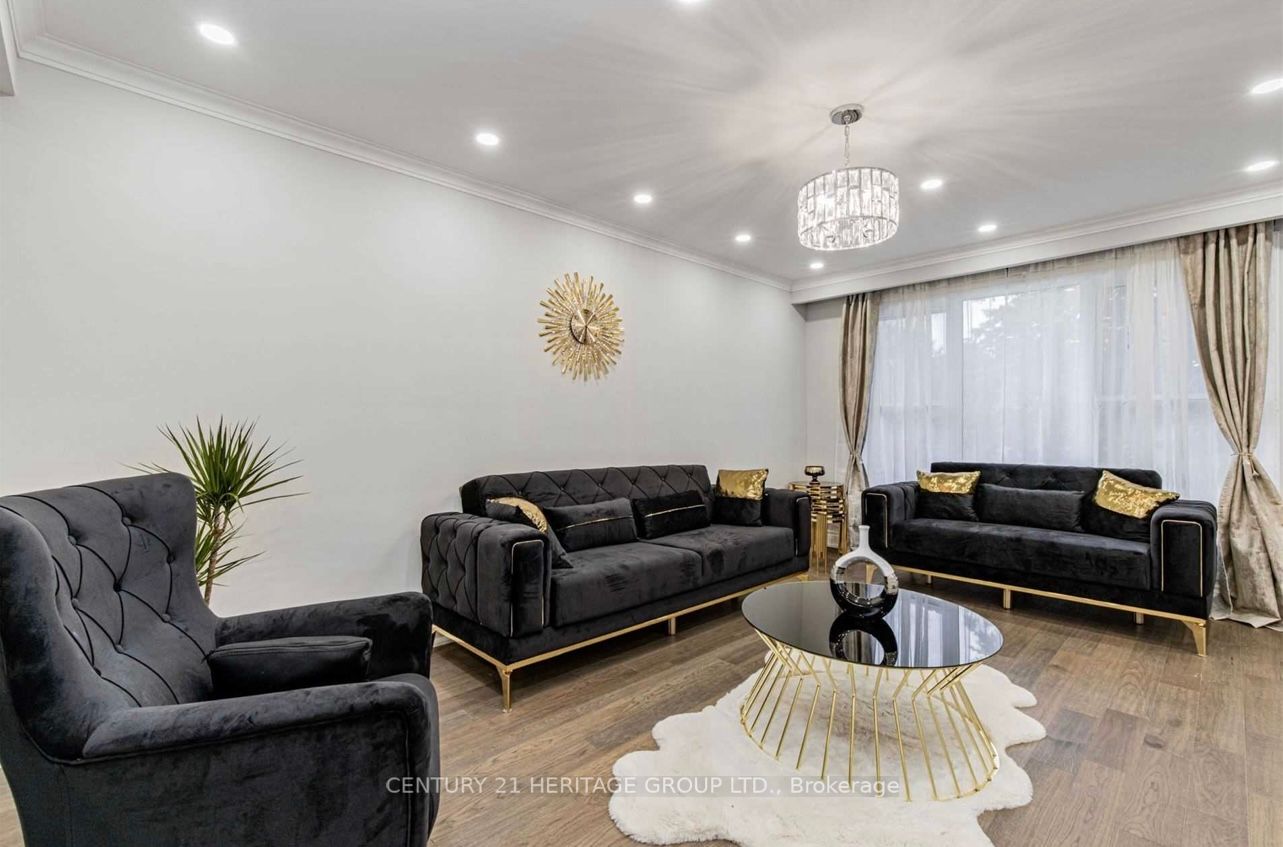 25 Boulding Dr