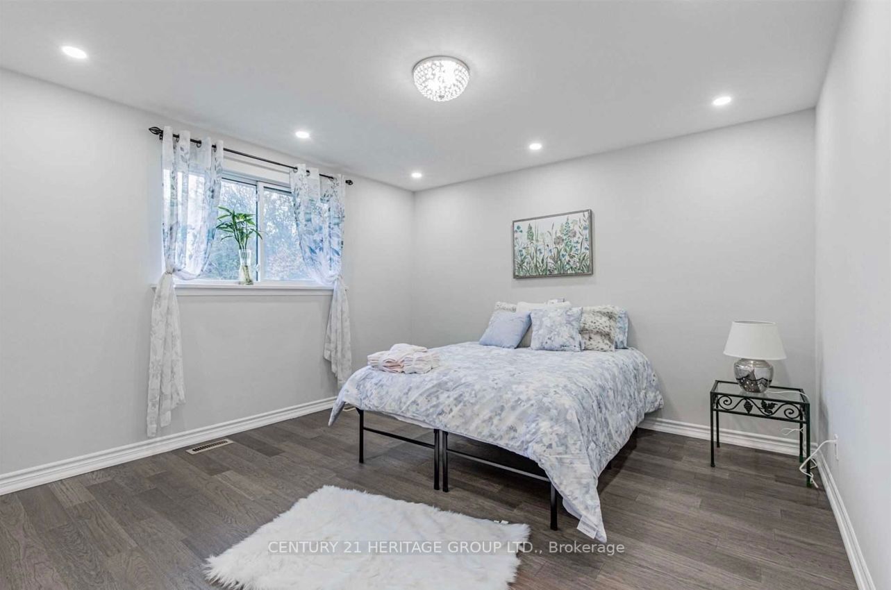 25 Boulding Dr