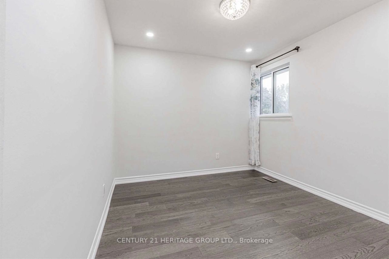 25 Boulding Dr