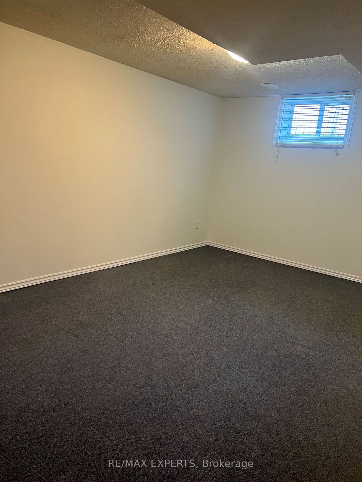 10 Aishford Dr