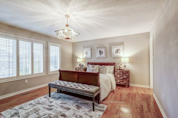 10 Wildflower Dr