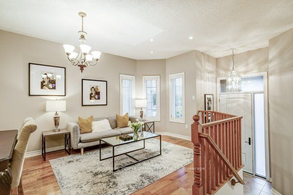10 Wildflower Dr