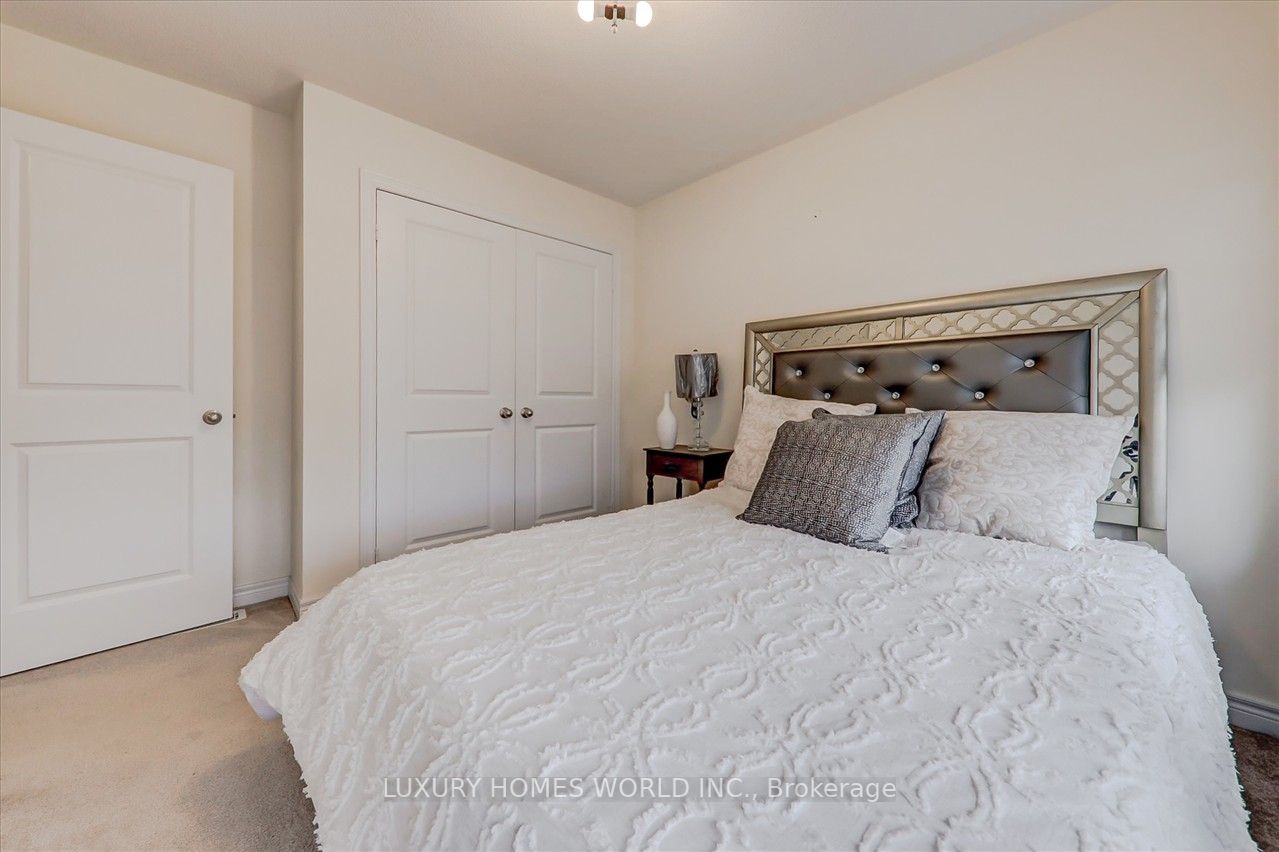 77 Fallharvest Way