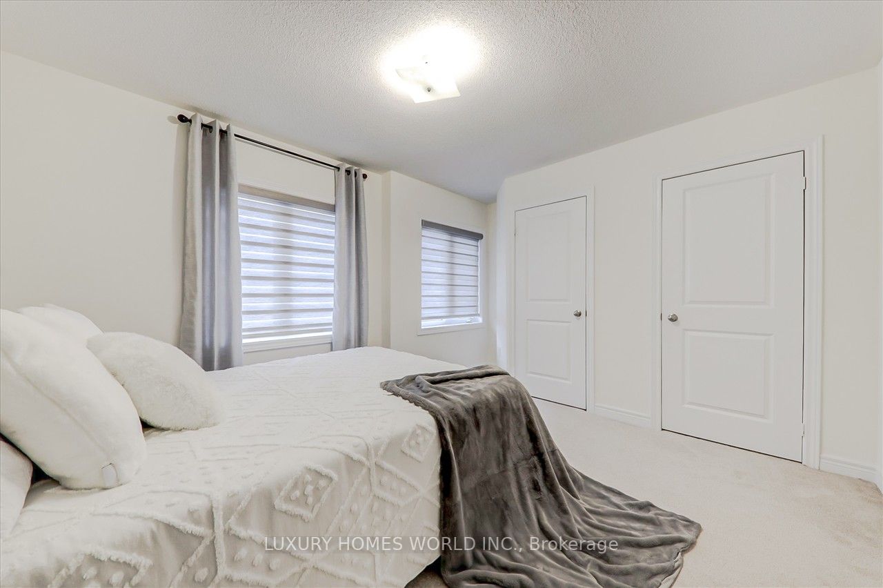 77 Fallharvest Way