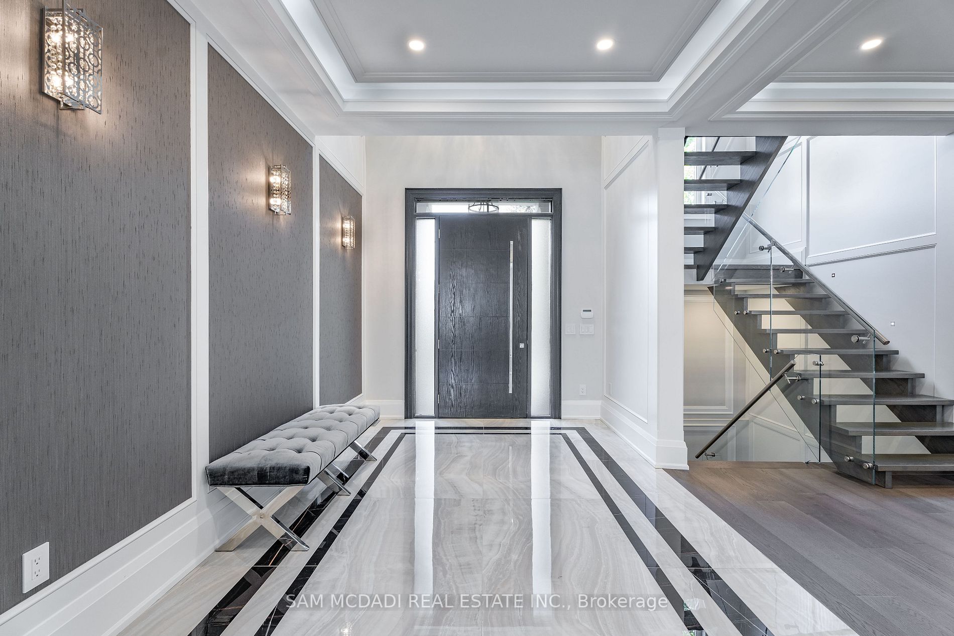 470 Warren Rd