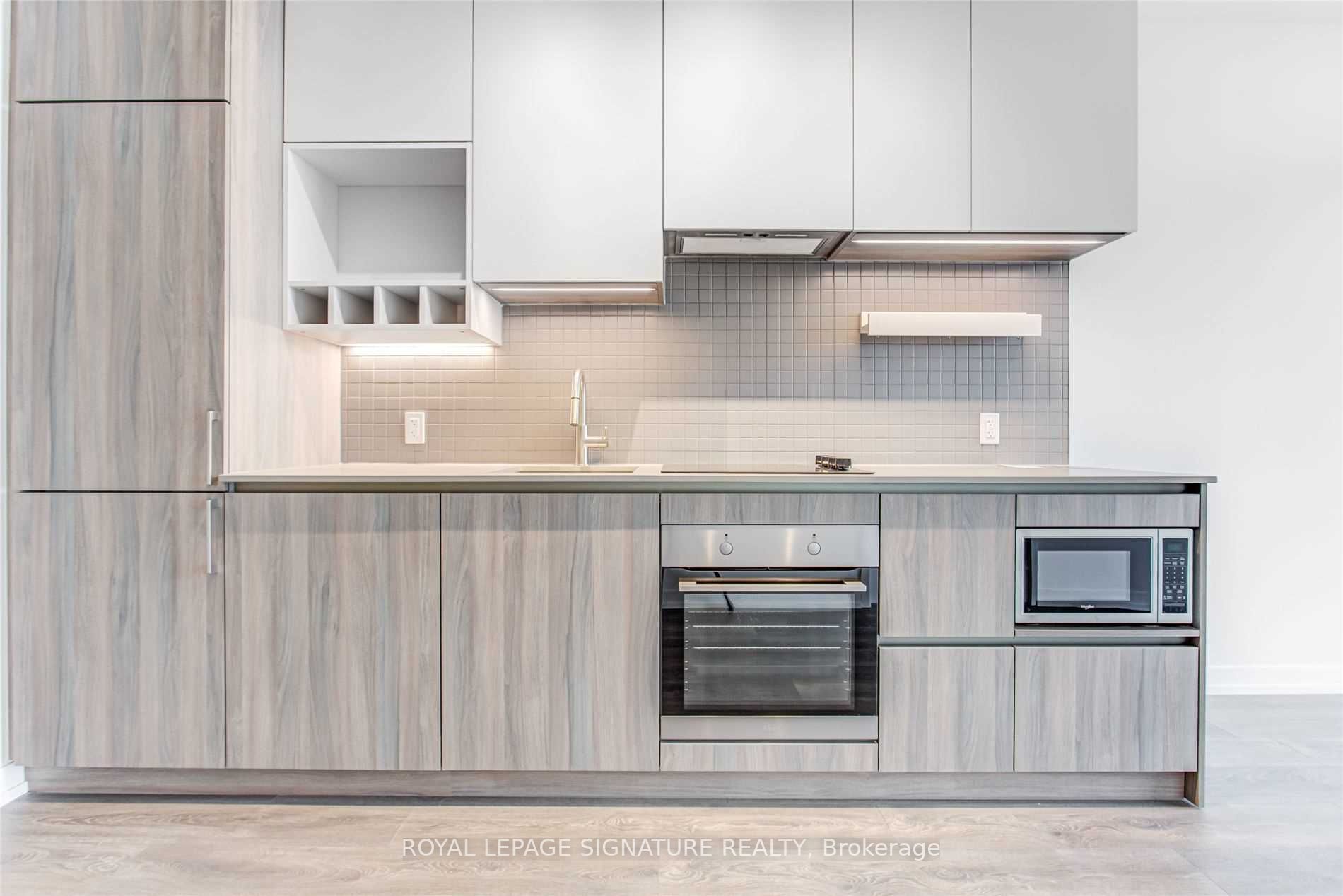 950 Portage Parkway, #3207