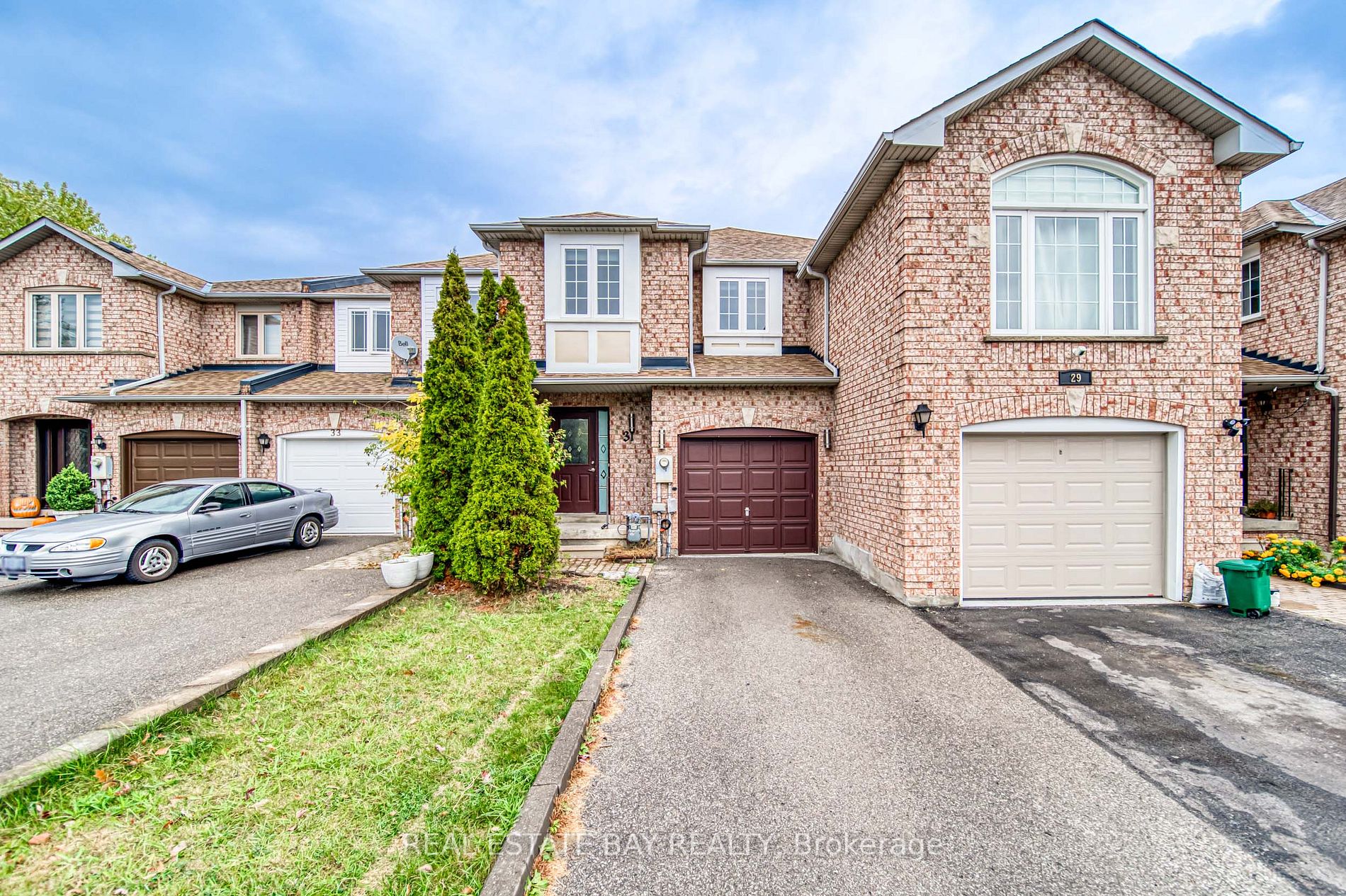 31 Michelle Dr