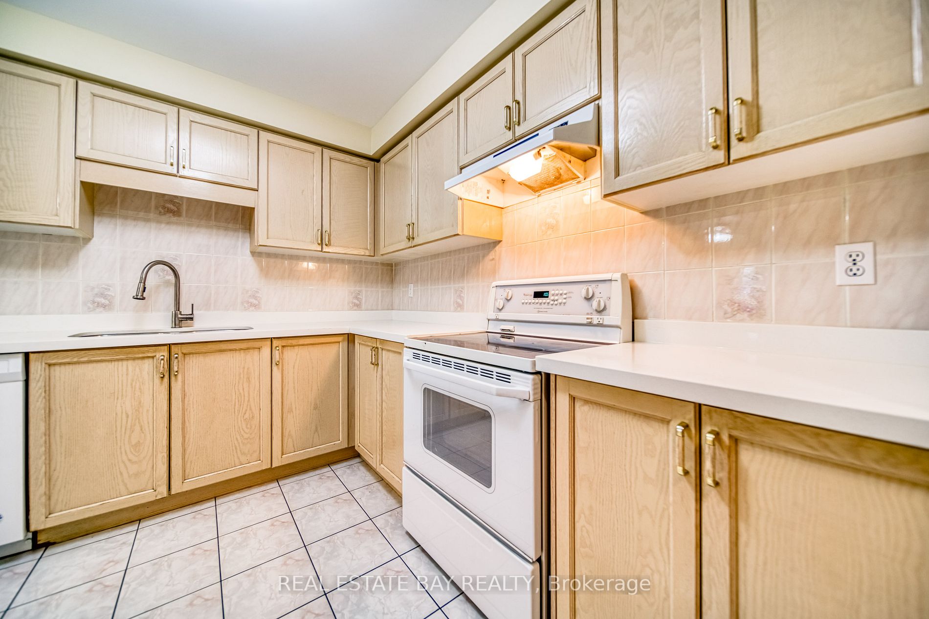 31 Michelle Dr