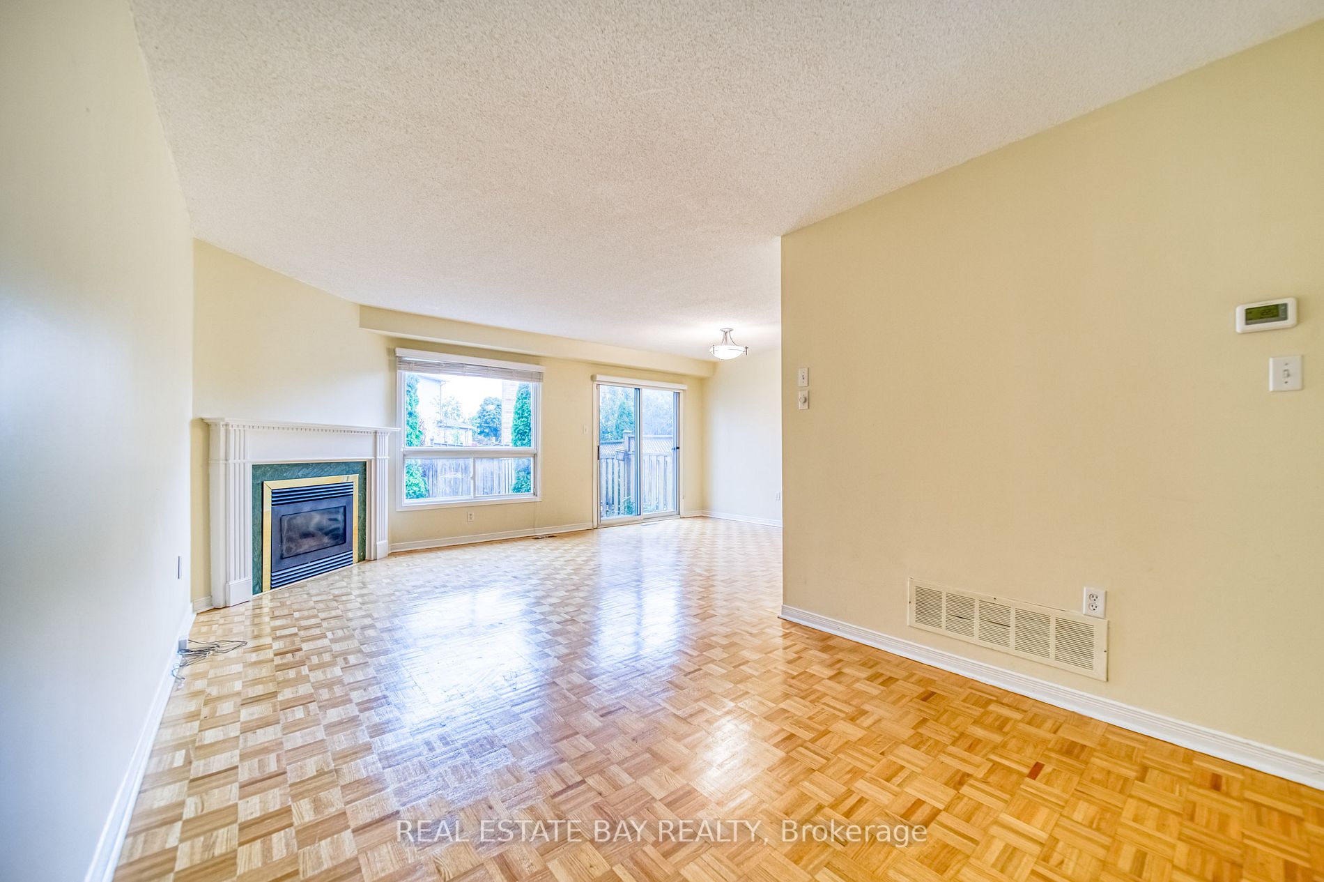 31 Michelle Dr