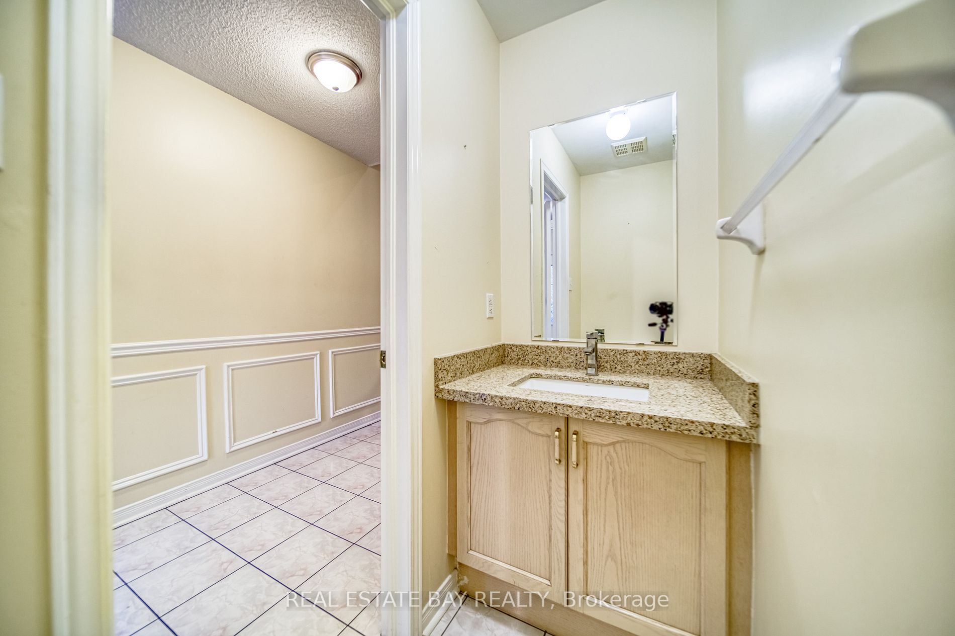 31 Michelle Dr