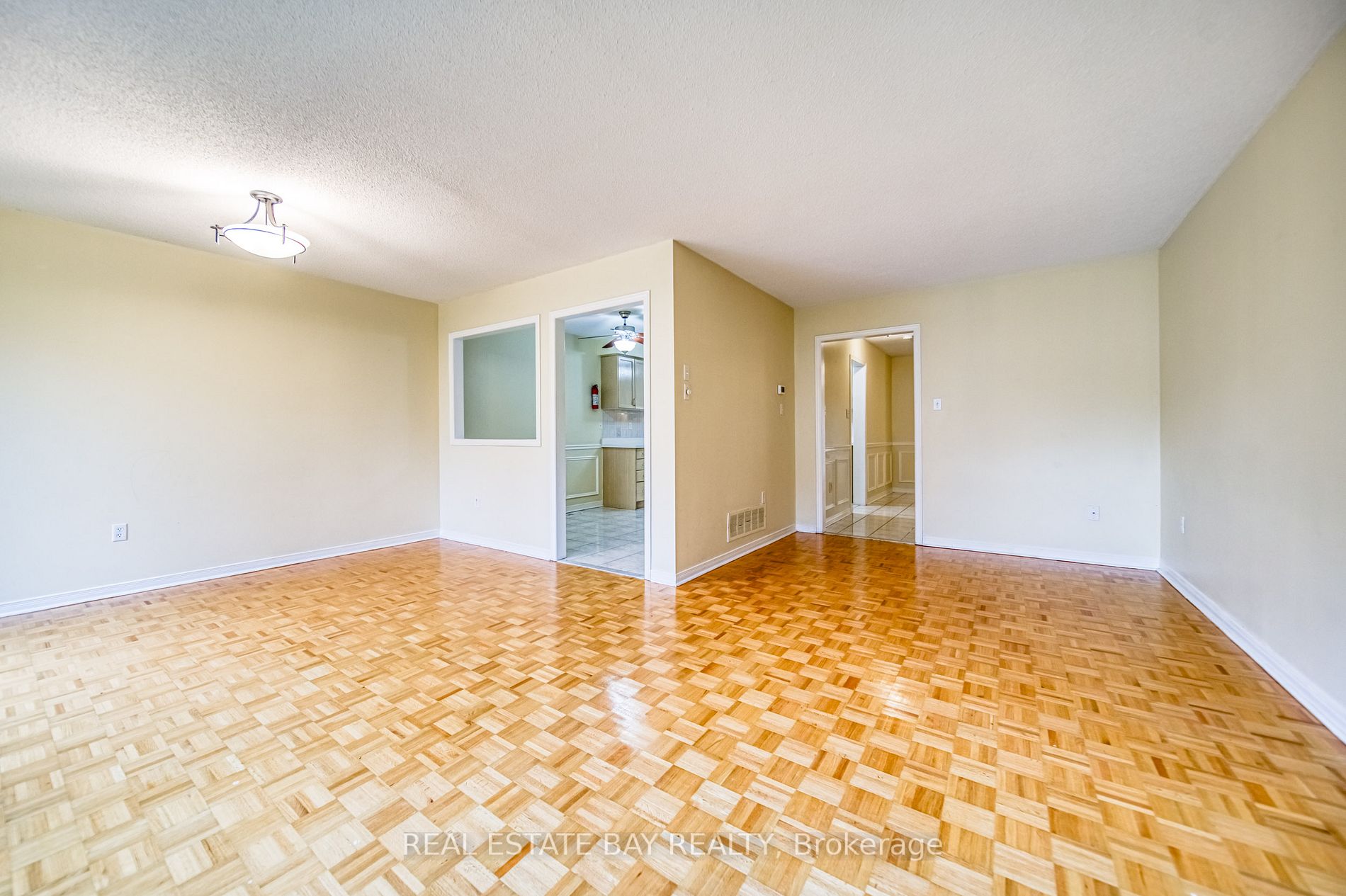 31 Michelle Dr