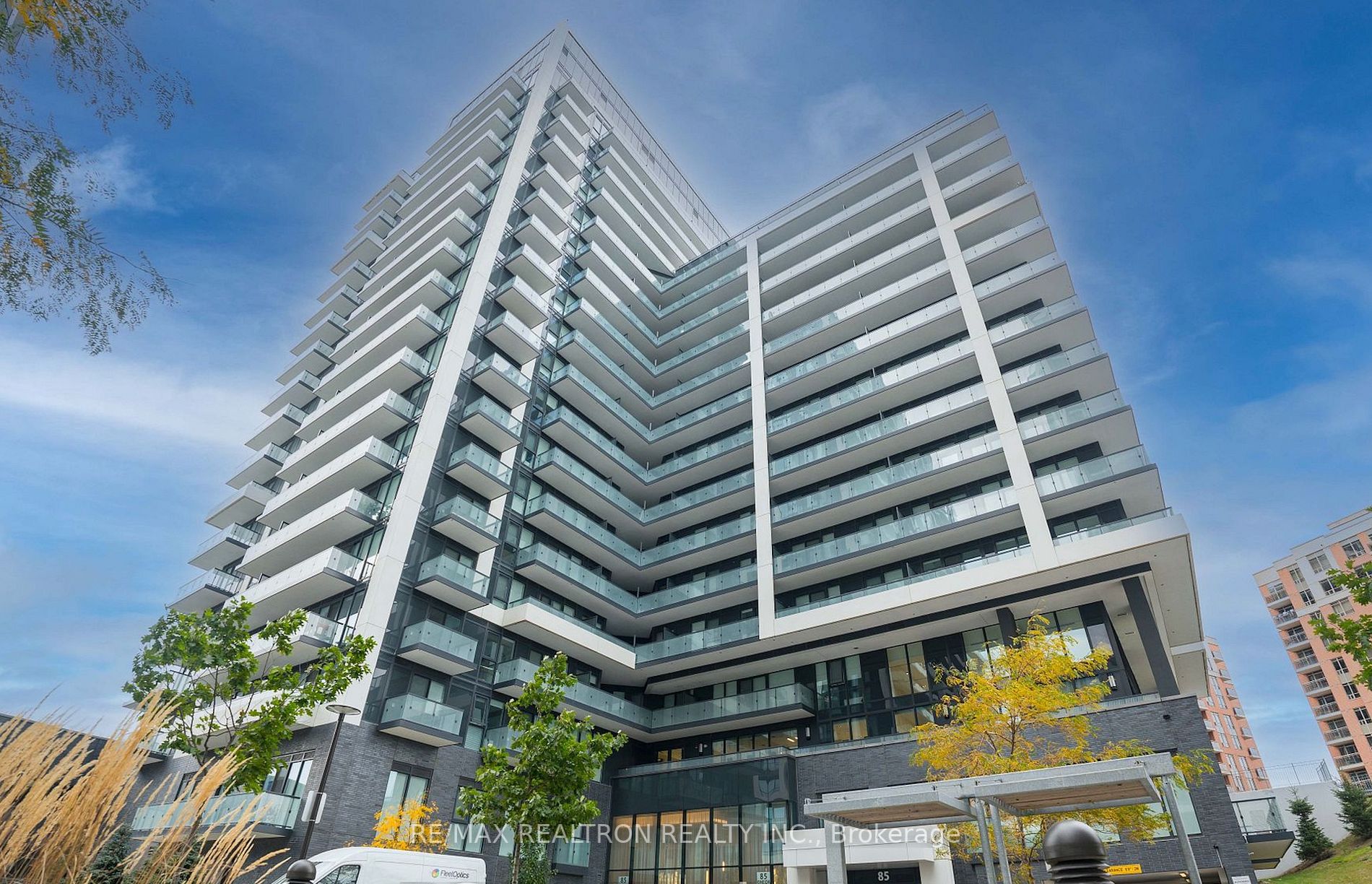 85 Oneida Crescent, #1401