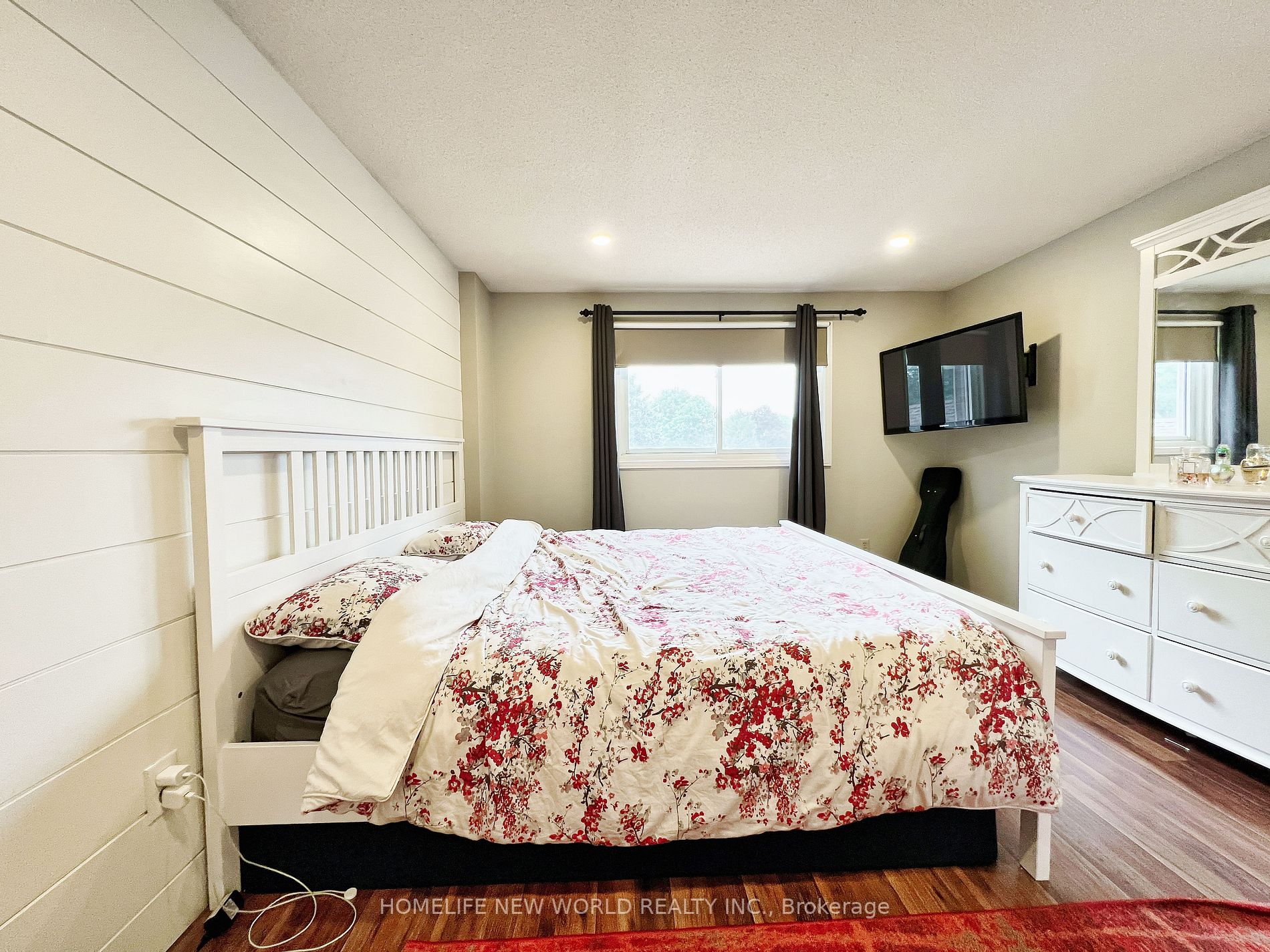 293 Harewood Blvd