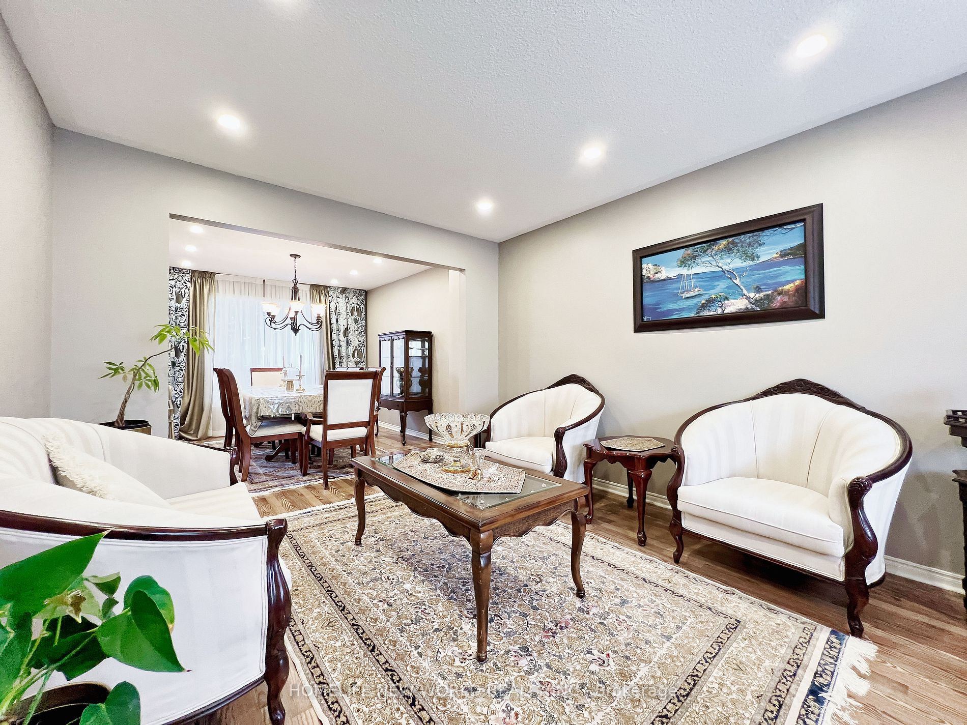 293 Harewood Blvd