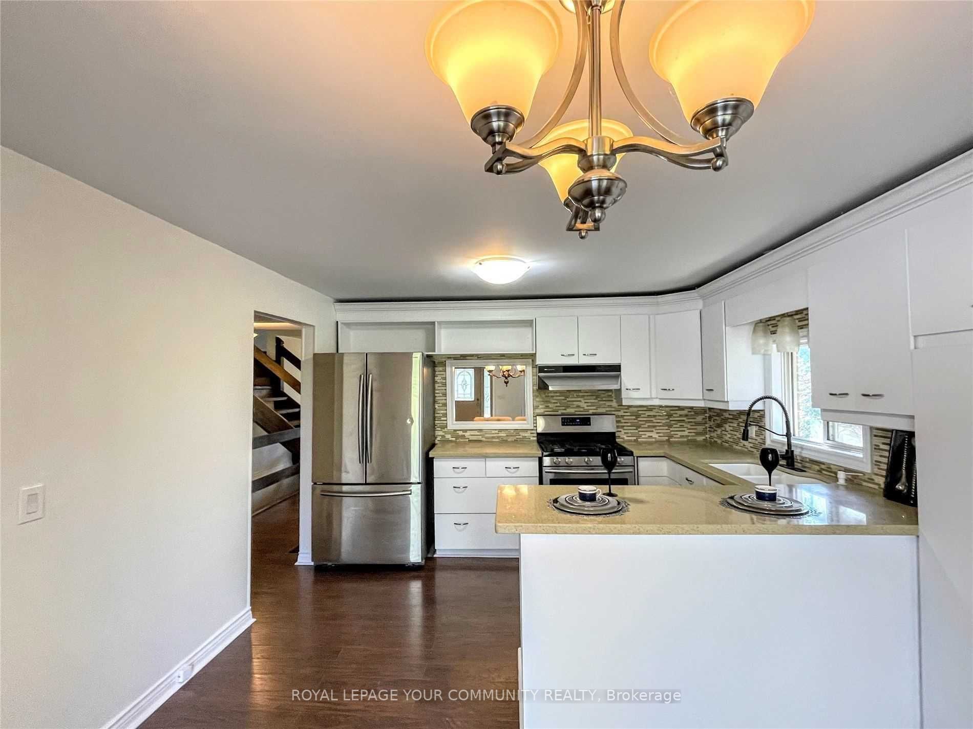 30 Rosehill Dr