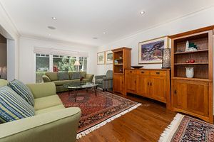 48 John Dexter Pl