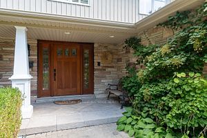48 John Dexter Pl