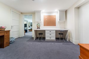 48 John Dexter Pl