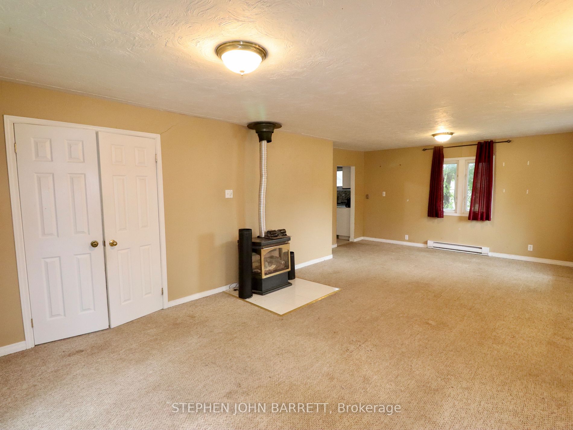 115 Cronsberry Rd