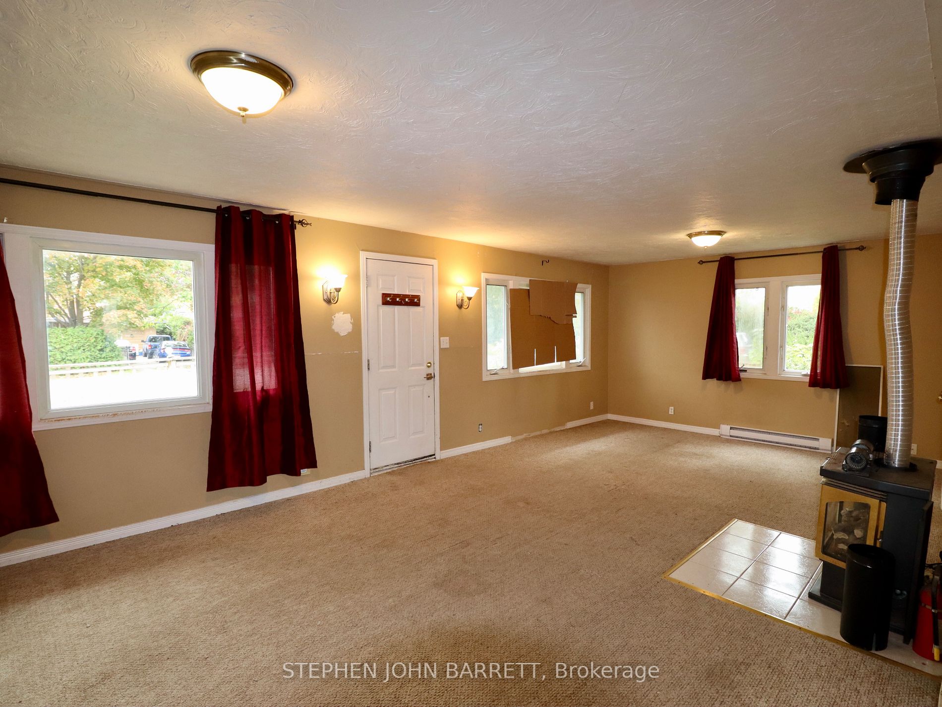 115 Cronsberry Rd