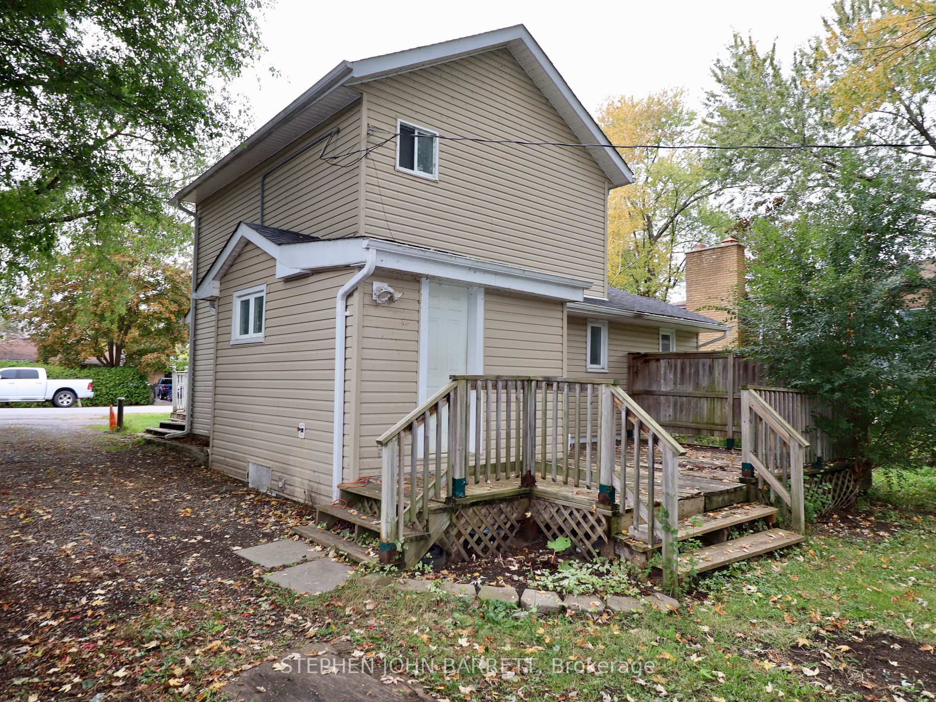 115 Cronsberry Rd