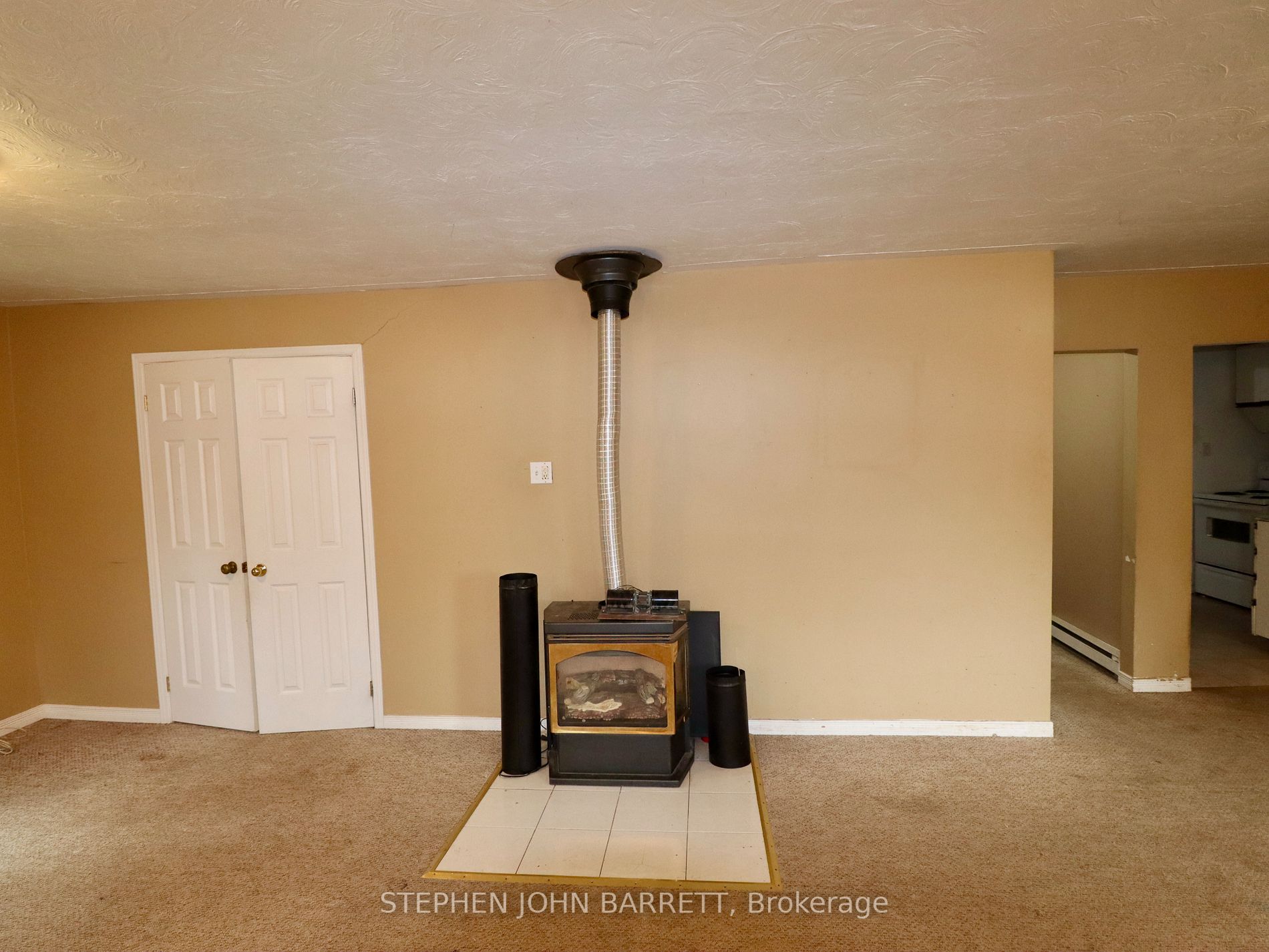 115 Cronsberry Rd