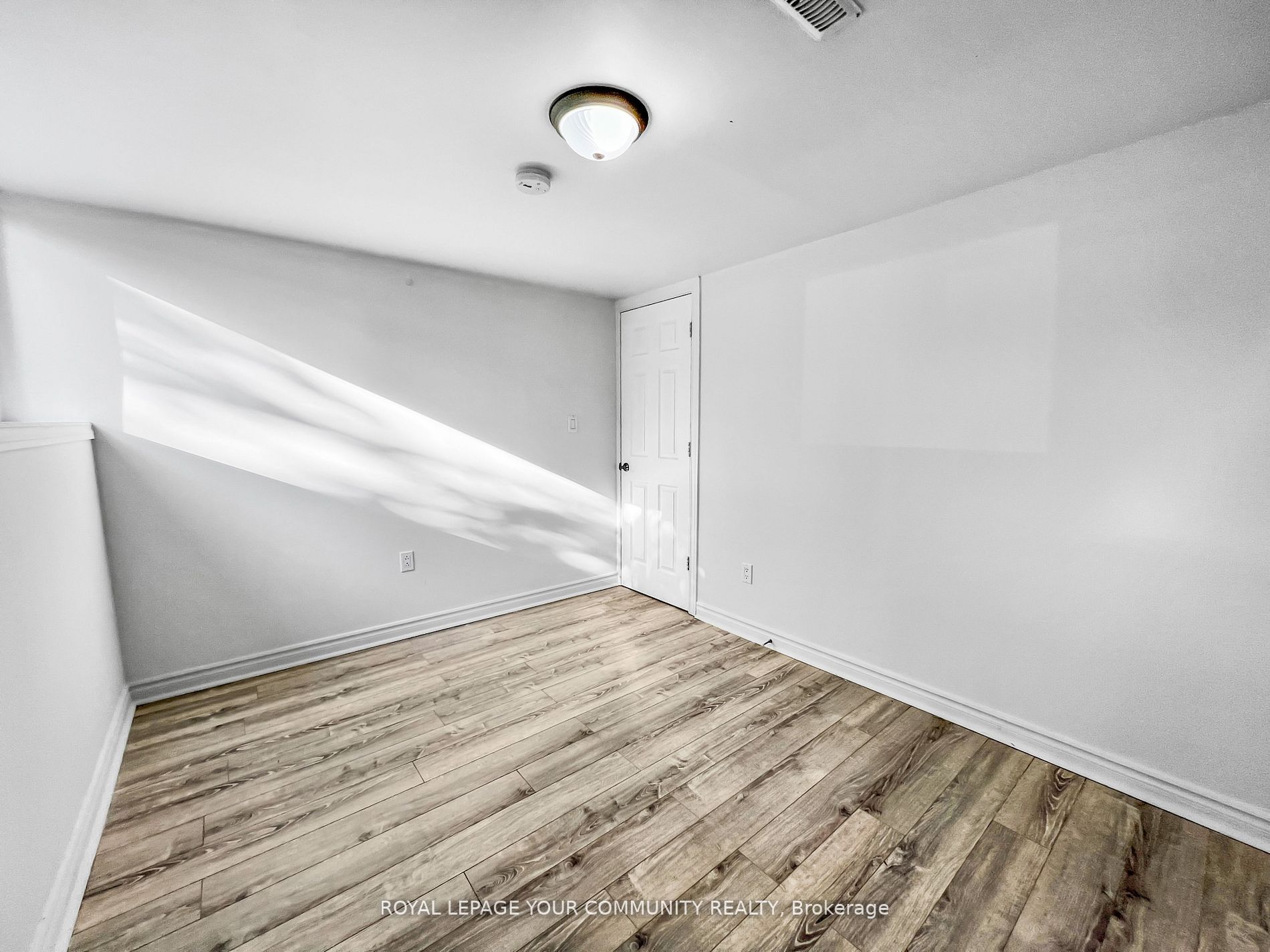 29 Starlight Crescent E