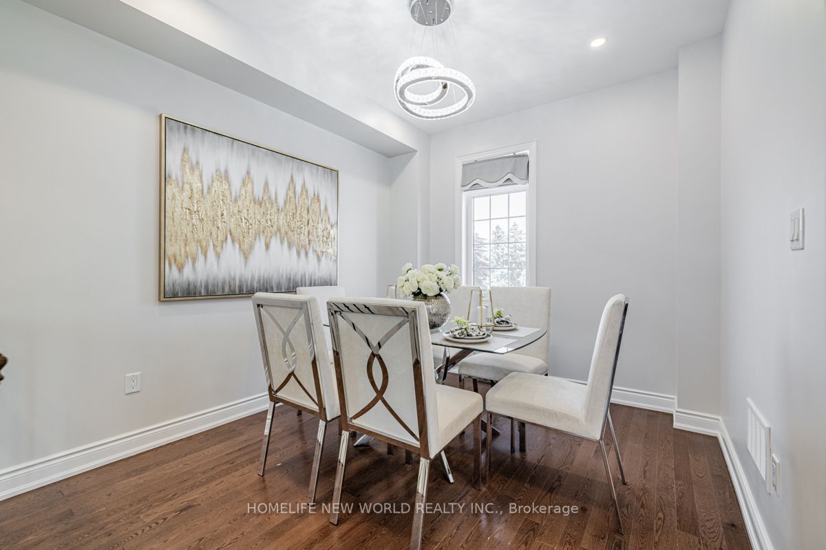 77 Glazebrook Dr