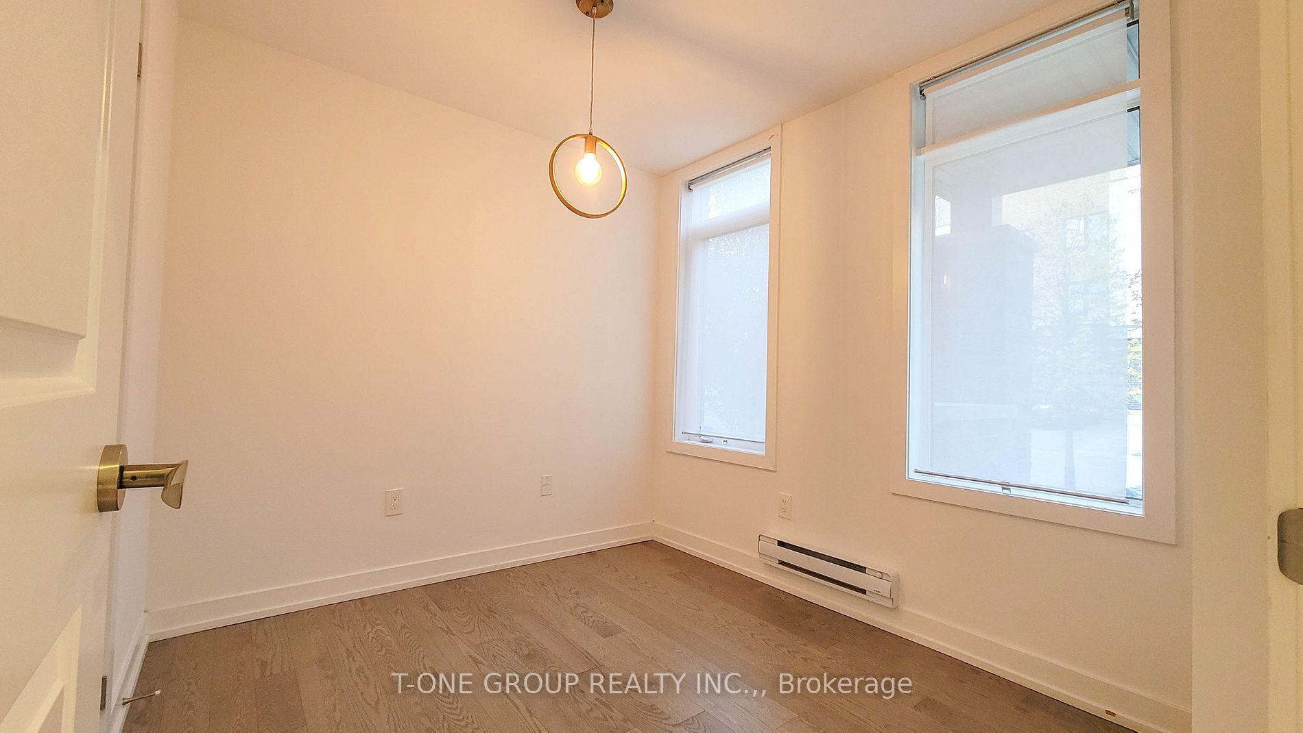 177 Salterton Circ