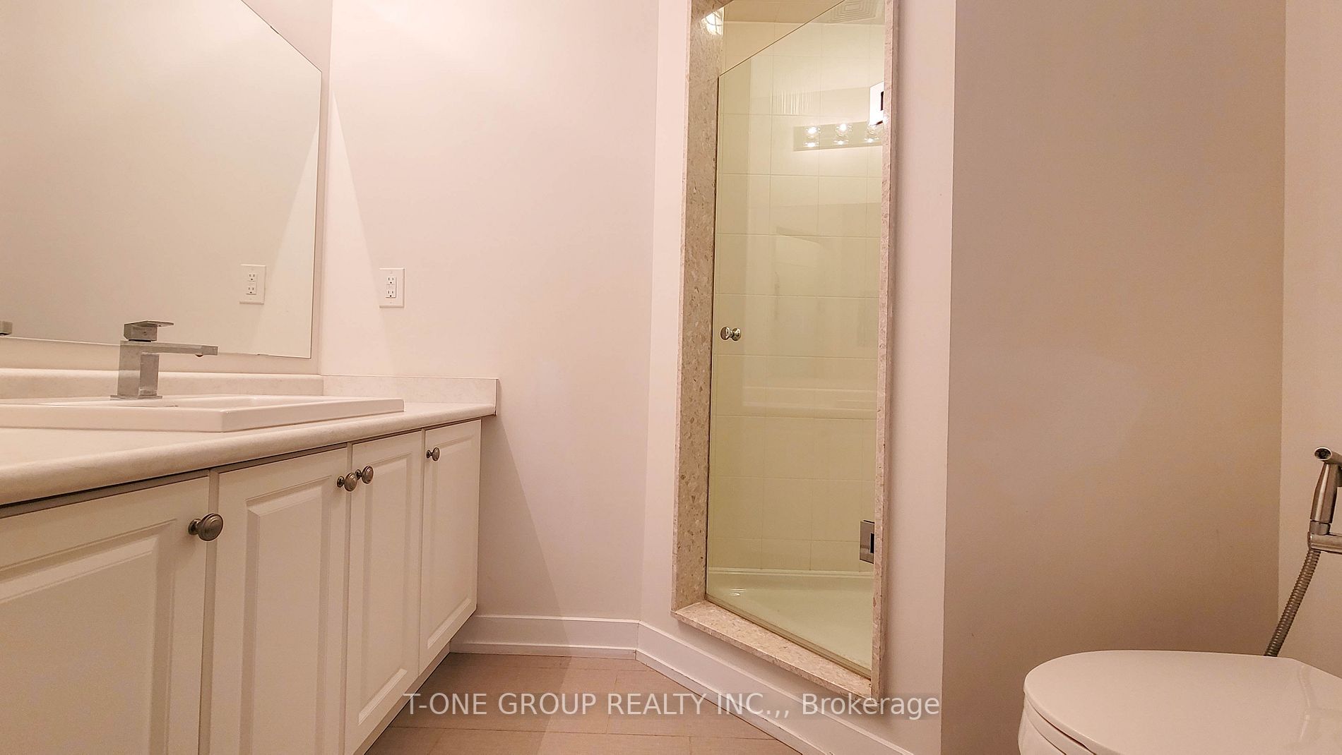 177 Salterton Circ