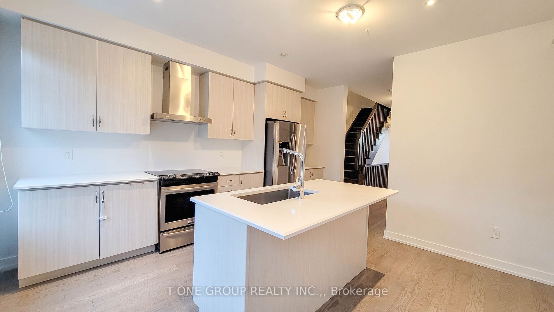 177 Salterton Circ
