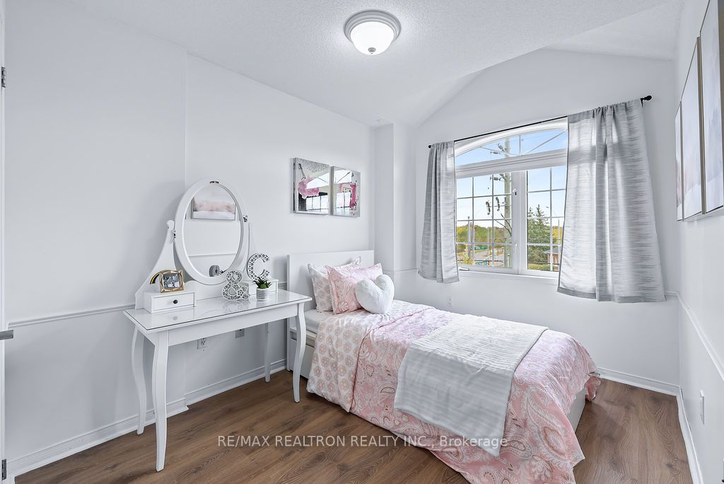 10 Old Colony Rd, #22