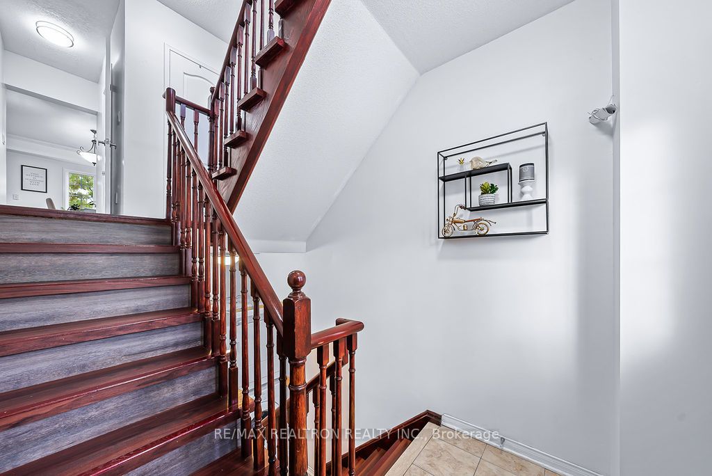 10 Old Colony Rd, #22