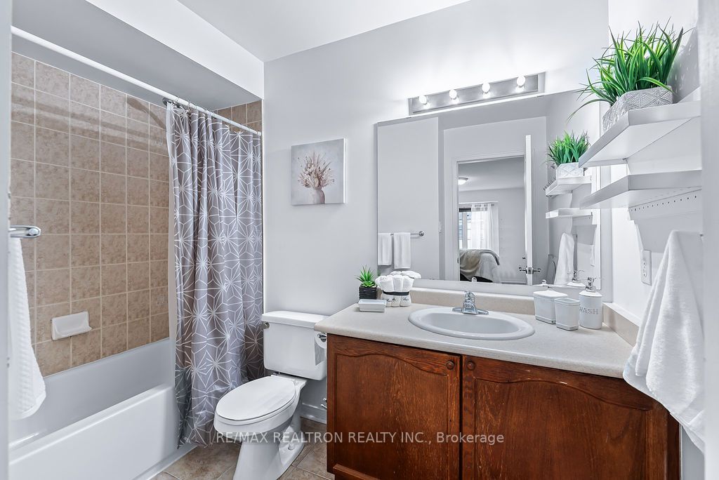 10 Old Colony Rd, #22