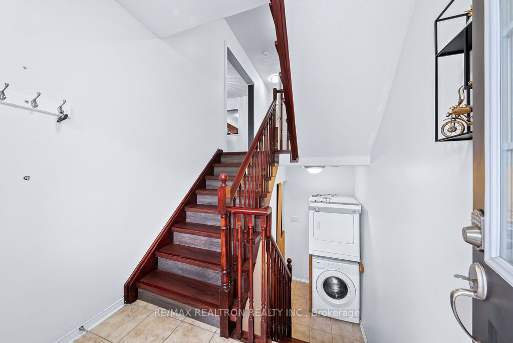 10 Old Colony Rd, #22