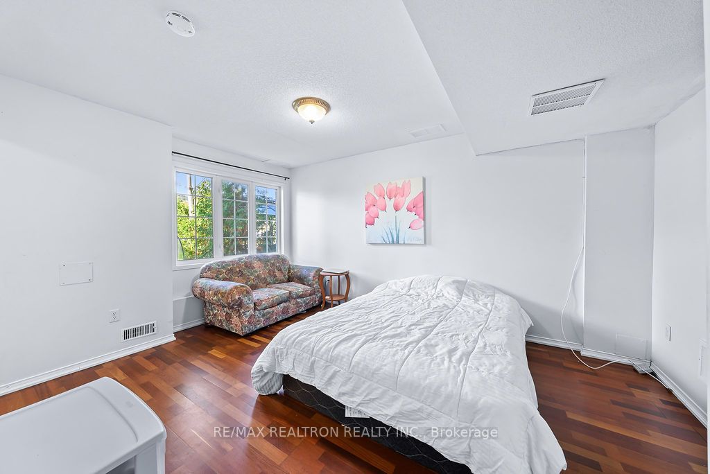 10 Old Colony Rd, #22