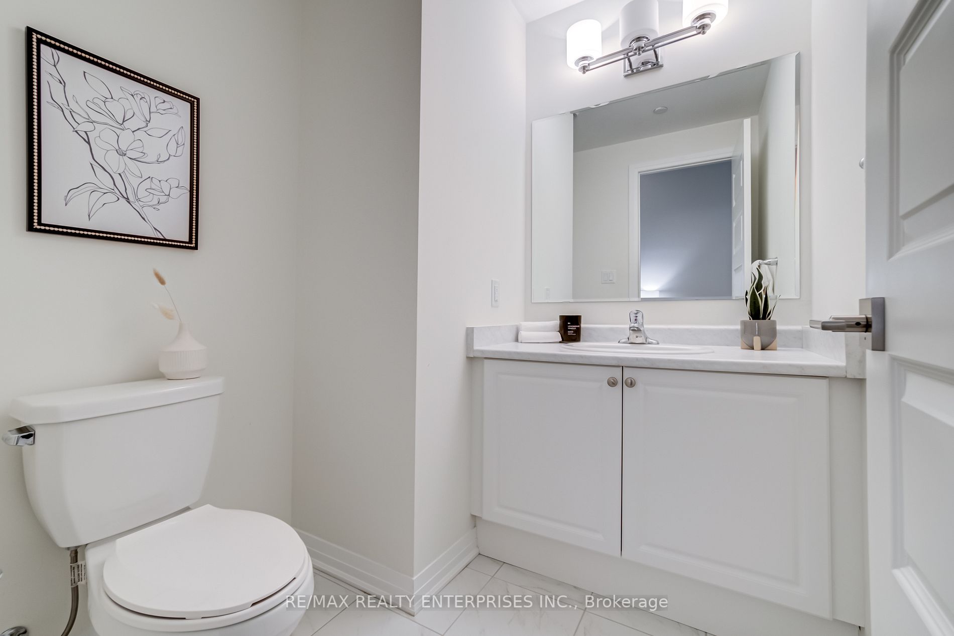 58 Adam Sellers St, #104