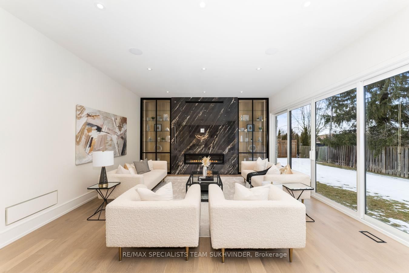 204 Hollingsworth Drive